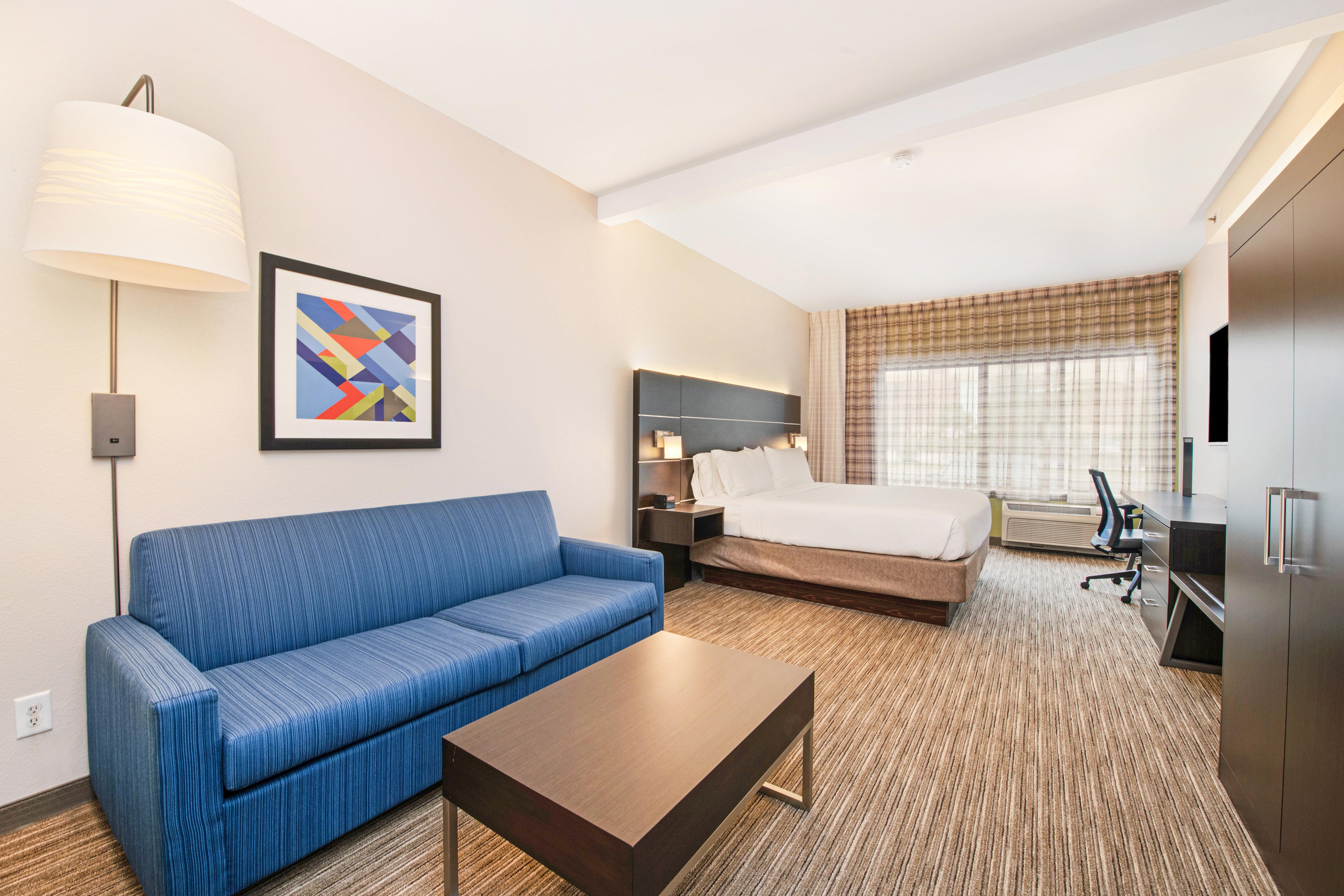 Holiday Inn Express - Delafield By Ihg Экстерьер фото