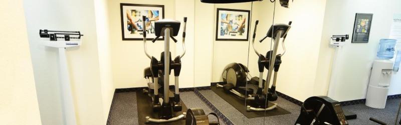 Holiday Inn Express - Delafield By Ihg Экстерьер фото