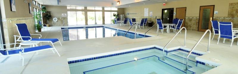 Holiday Inn Express - Delafield By Ihg Экстерьер фото